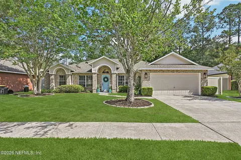 10383 Meadow Point Dr, Jacksonville, FL 32221