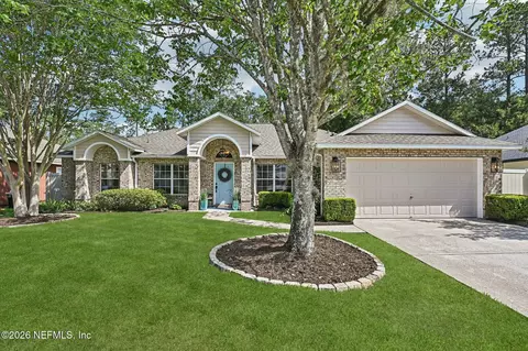 10383 Meadow Point Dr, Jacksonville, FL 32221