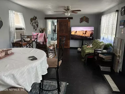 214 Dove St, Interlachen, FL 32148 photo 8