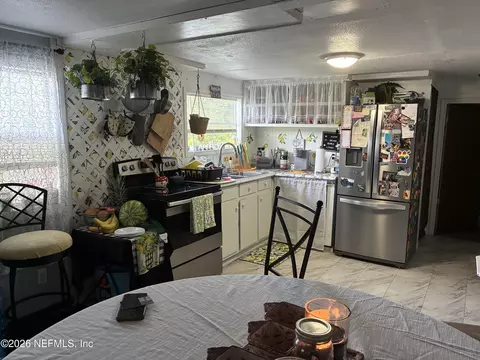 214 Dove St, Interlachen, FL 32148 photo 7