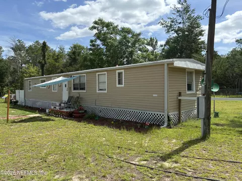 214 Dove St, Interlachen, FL 32148 photo 3