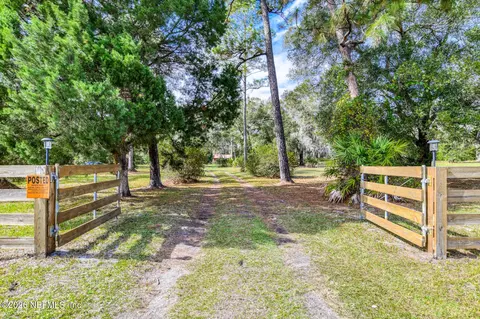 751 N Highway 17, Palatka, FL 32177