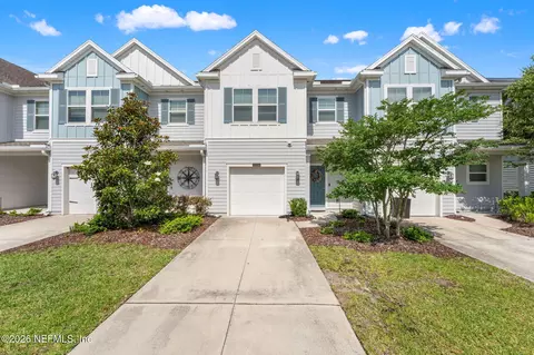 10364 Benson Lake Dr, Jacksonville, FL 32222