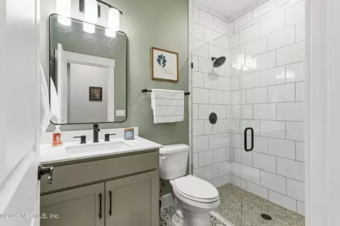 Bath - 156 Pine Forest Ct, Saint Augustine, FL 32092 photo 3 of 5
