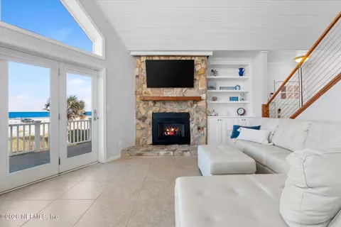 Living - 4 Viejo St, Saint Augustine, FL 32084 photo 1 of 2