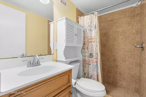 Bath - 4 Viejo St, Saint Augustine, FL 32084 photo 6 of 6