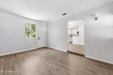 Living - 7067 Clovis Rd, Jacksonville, FL 32205 photo 4 of 4
