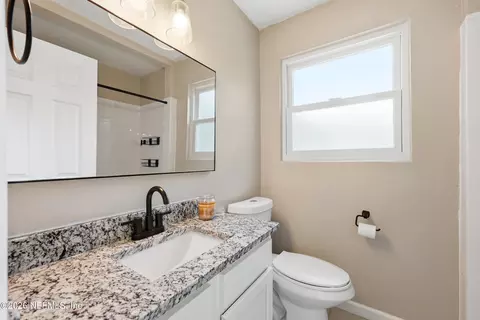 Bath - 7067 Clovis Rd, Jacksonville, FL 32205 photo 1 of 2