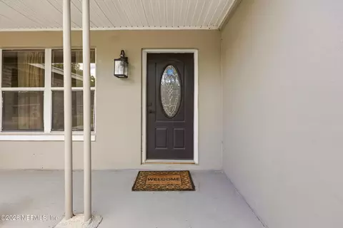 Exterior - 7067 Clovis Rd, Jacksonville, FL 32205 photo 2 of 4