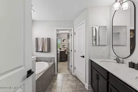 Bath - 63 Forest Edge Dr, Saint Johns, FL 32259 photo 5 of 9