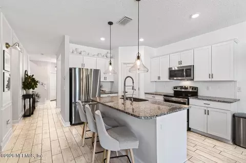 Kitchen - 63 Forest Edge Dr, Saint Johns, FL 32259 photo 1 of 9
