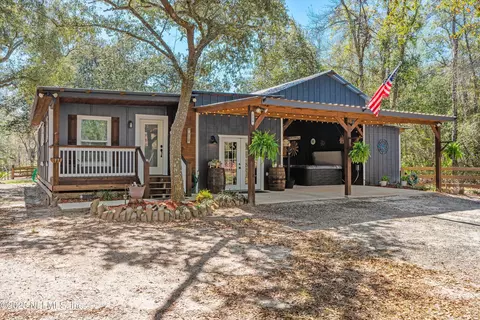 126 Flicker Ln, Saint George, GA 31562