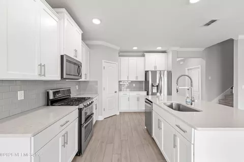 Kitchen - 60 Alagon Way, Saint Augustine, FL 32084 photo 4 of 4