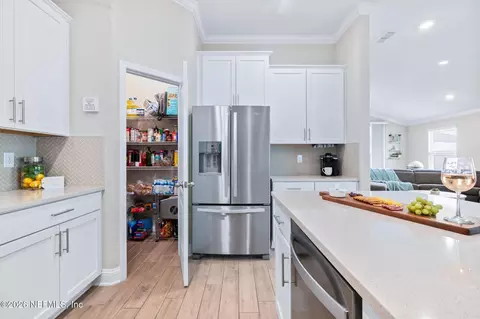 Kitchen - 87 Zancara St, Saint Augustine, FL 32084 photo 5 of 8