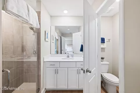 Bath - 87 Zancara St, Saint Augustine, FL 32084 photo 4 of 6
