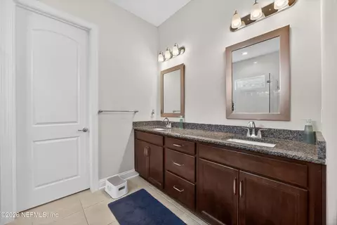 Bath - 272 Wye Rd, Saint Johns, FL 32259 photo 2 of 3