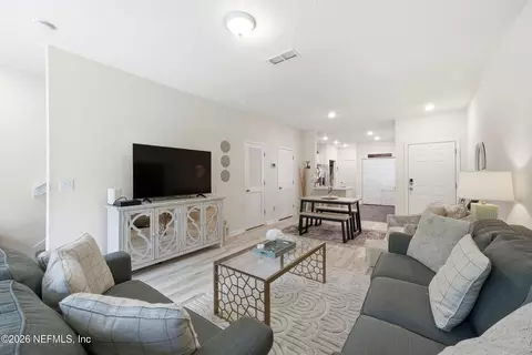 51 Scotch Pebble Dr, Saint Johns, FL 32259