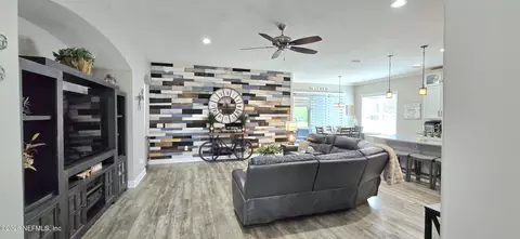 Entry Way - 284 Atlanta Dr, Saint Augustine, FL 32092 photo 3 of 4
