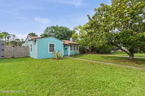 Exterior - 312 Alcazar St, Saint Augustine, FL 32080 photo 10 of 11