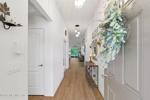 Entry Way - 332 Palace Dr, Saint Augustine, FL 32084 photo 2 of 3