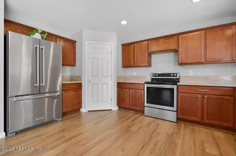 Kitchen - 77137 Cobblestone Dr, Yulee, FL 32097 photo 3 of 3