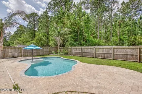 Exterior - 77137 Cobblestone Dr, Yulee, FL 32097 photo 5 of 7