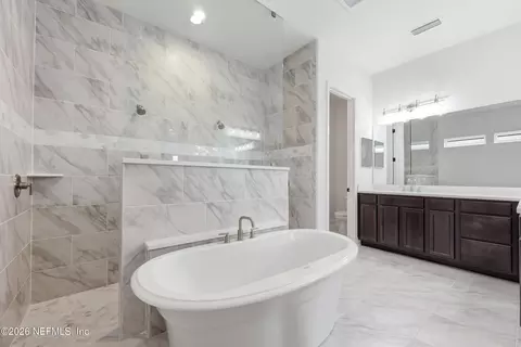 Bath - 531 Eagle Moon Lake Dr, Saint Augustine, FL 32092 photo 4 of 6