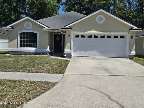 2531 Carson Oaks Dr, Jacksonville, FL 32221