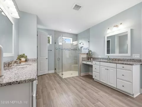 Bath - 152 Pine Haven Dr, Saint Johns, FL 32259 photo 2 of 5