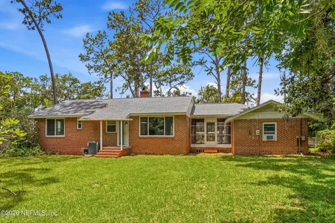 Exterior - 2131 Bartram Rd, Jacksonville, FL 32207 photo 4 of 5