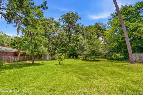 Exterior - 2131 Bartram Rd, Jacksonville, FL 32207 photo 5 of 5
