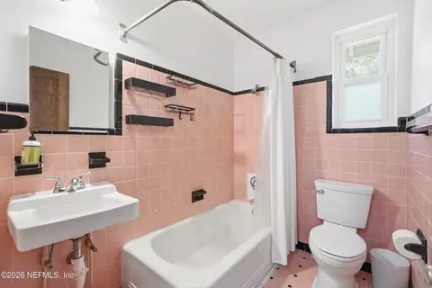 Bath - 2131 Bartram Rd, Jacksonville, FL 32207 photo 1 of 2