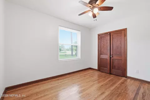 Bedroom - 2131 Bartram Rd, Jacksonville, FL 32207 photo 2 of 2
