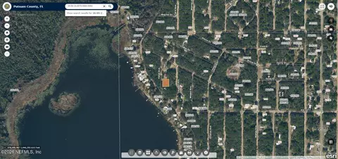 104 Helen Ave, Interlachen, FL 32148 photo 16