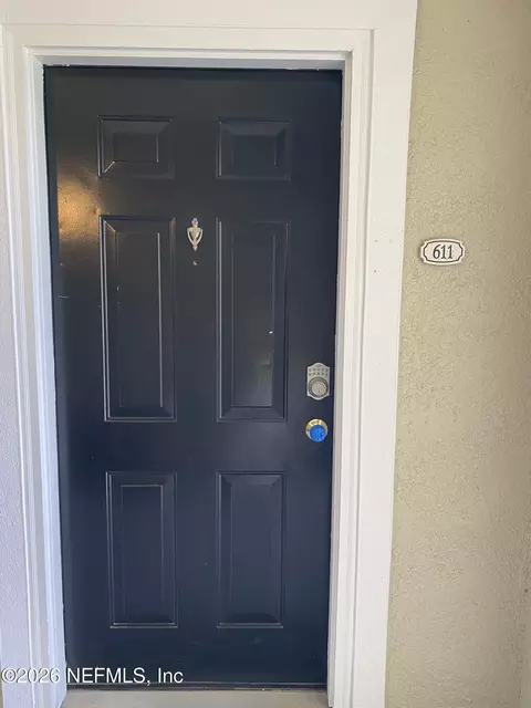 8290 Gate Pkwy #611, Jacksonville, FL 32216