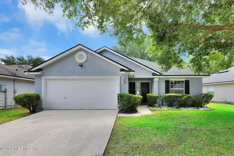 8267 Stelling Dr, Jacksonville, FL 32244
