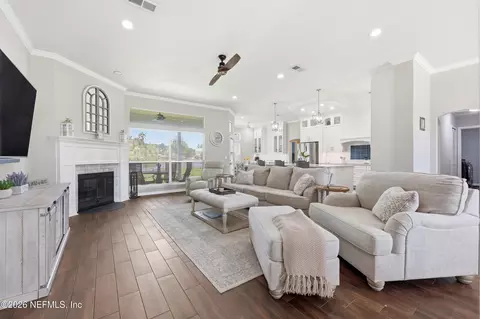 13877 Softwind Trl N, Jacksonville, FL 32224