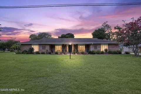 8620 San Servera Dr W, Jacksonville, FL 32217