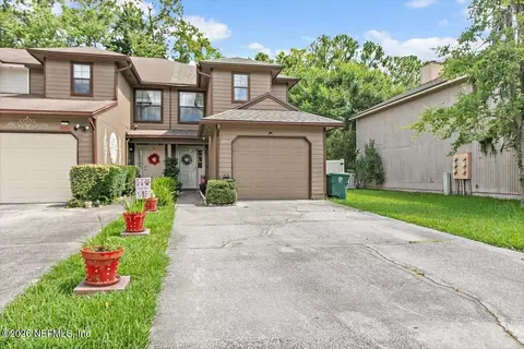 3957 Laurelwood Dr, Jacksonville, FL 32257