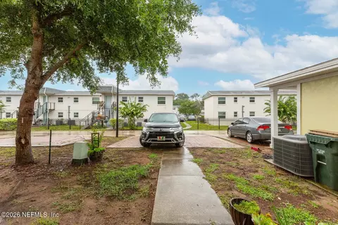 Exterior - 205 Oceangate Dr, Atlantic Beach, FL 32233 photo 2 of 2