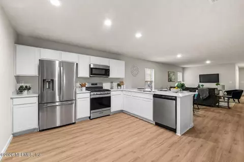 Kitchen - 10705 Java Dr, Jacksonville, FL 32246 photo 2 of 2