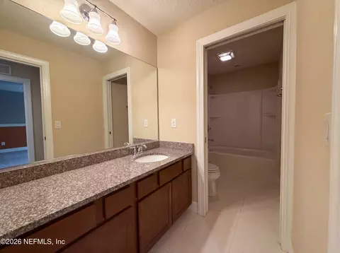 Bath - 247 Los Alamos St, Saint Augustine, FL 32095 photo 1 of 4