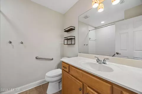 Bath - 96030 Blackrock Hammock Dr, Yulee, FL 32097 photo 7 of 10