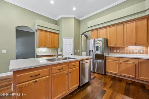 Kitchen - 96030 Blackrock Hammock Dr, Yulee, FL 32097 photo 3 of 4