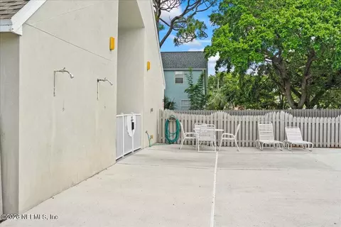 Exterior - 320 Village Dr #D, Saint Augustine, FL 32084 photo 9 of 10