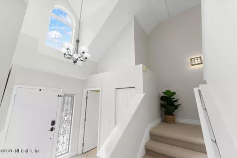 Entry Way - 320 Village Dr #D, Saint Augustine, FL 32084 photo 2 of 4