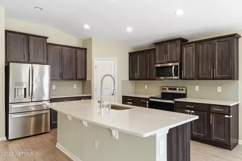 Kitchen - 65784 Edgewater Dr, Yulee, FL 32097 photo 1 of 4