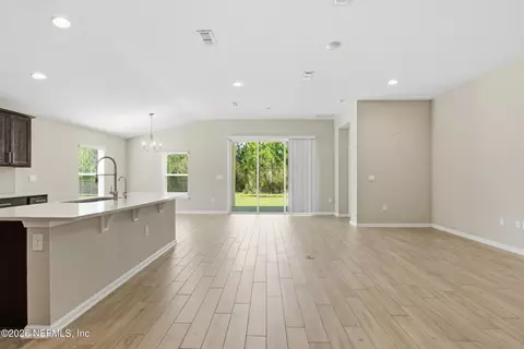 Living - 65784 Edgewater Dr, Yulee, FL 32097 photo 2 of 4