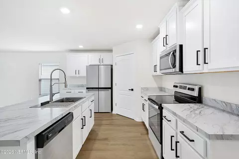 Kitchen - 944 Morgans Treasure Rd, Saint Augustine, FL 32084 photo 3 of 3