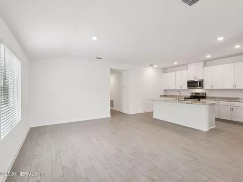 7357 Everett Forest Dr, Jacksonville, FL 32219 photo 4